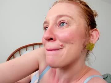 webcam girl pretendlunch today image #1705867
