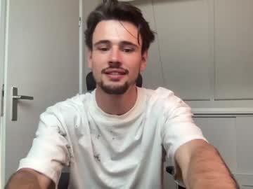 webcam man jasonnnn1994 today image #2407635