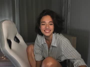 webcam girl ella_flare today image #2596756