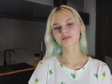 webcam girl oraflood today image #4010436