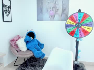 webcam girl missniley today image #1215279