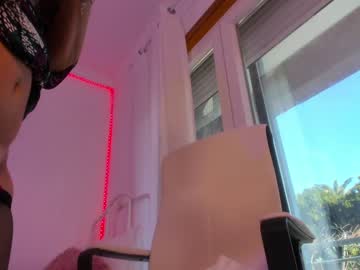 webcam girl angel_danm_milf today image #1035186