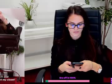 webcam girl wh4thefuck today image #3210212