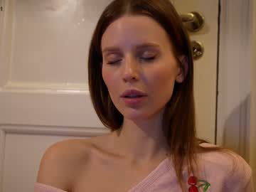 webcam girl ellaa91 today image #3232358
