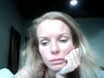 webcam girl carinablair777 today image #4028091