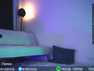 webcam girl lunaqueeeen today image #2446353