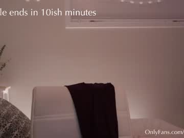 webcam girl onlyems23 today image #2841193