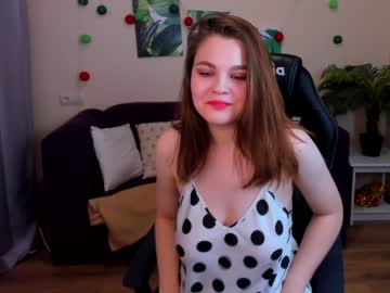 webcam girl lillillyevans today image #3647700