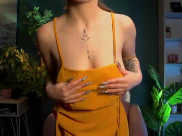 webcam girl yours_lola today image #1315962