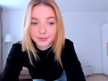 webcam girl olli_ver today image #2992824