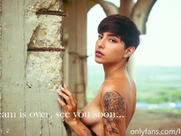 webcam girl lucia_ferri today image #2448524