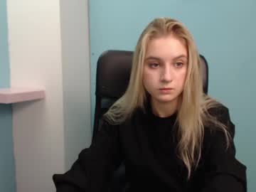 webcam girl _petite_sweet today image #200750