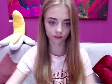 webcam girl minihollyq today image #608905