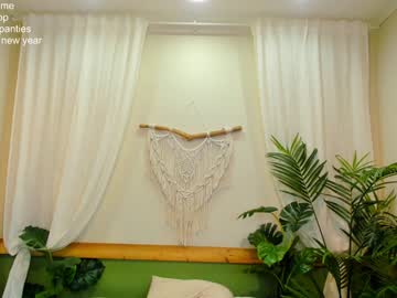 webcam girl milablush today image #3410037