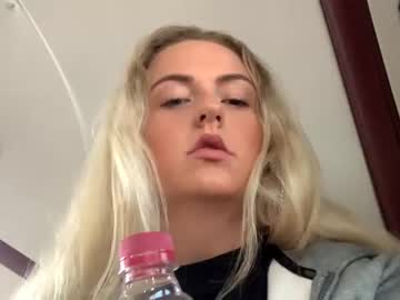 webcam couple emliyjamesmjb today image #137974
