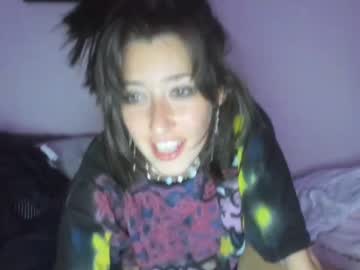 webcam girl sluttylilsister today image #228396