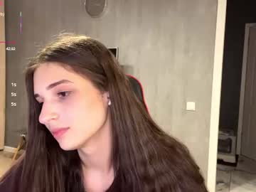 webcam girl emilimonnre today image #10295