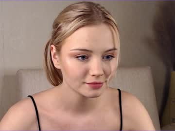 webcam couple beatris_mils today image #1834400