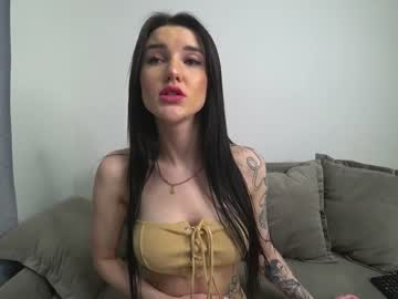 webcam girl marti_lovely today image #1096079