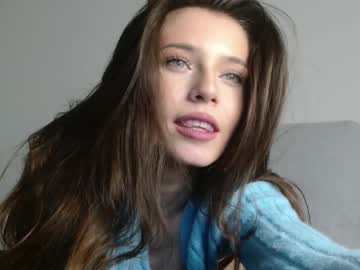 webcam girl isia_slay today image #2336267