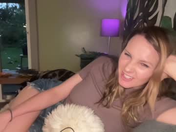 webcam girl kaileeshy today image #3358453