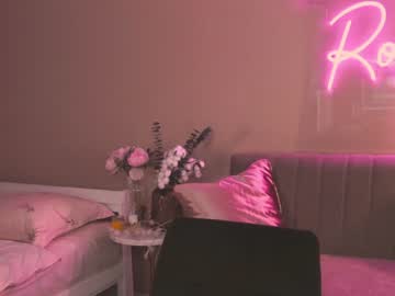 webcam girl rich_roxy today image #2177151