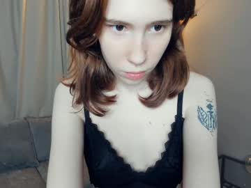 webcam girl not_fall_in_love today image #3961965