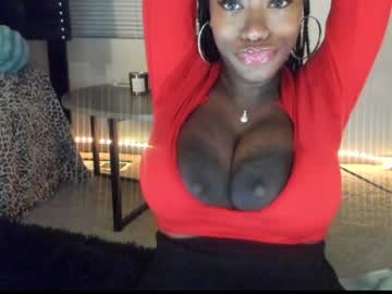 webcam girl napudi1 today image #695980