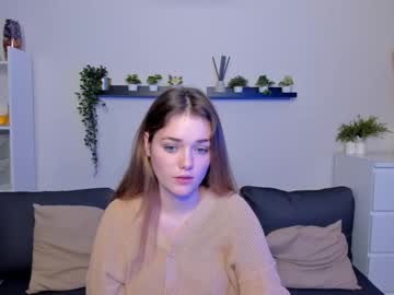 webcam girl caitlin_bell today image #100734