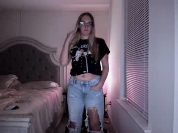 webcam girl mariah95 today image #3128193