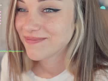webcam girl mia_milagros today image #2124498