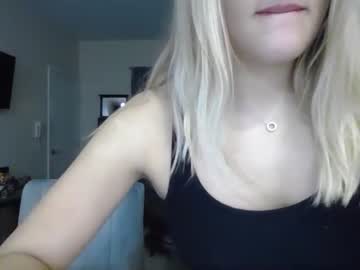 webcam girl varsitybaby000 today image #450655
