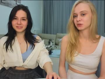 webcam girl kiraknowles_ today image #3923567