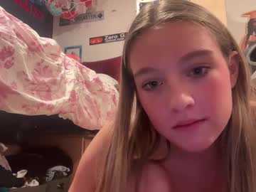 webcam girl lexaarose05 today image #4051795