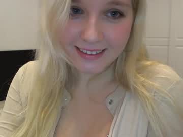 webcam girl nordmermaid today image #800093