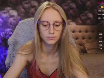 webcam girl angeellina today image #1176107