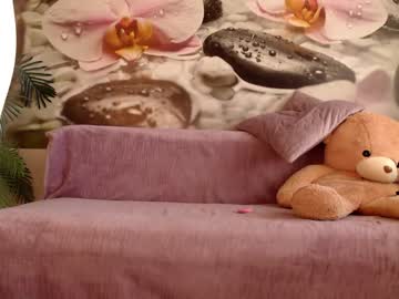 webcam girl jennycutey today image #2827403