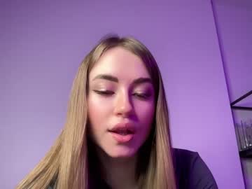 webcam girl strawberryjamx today image #3599670