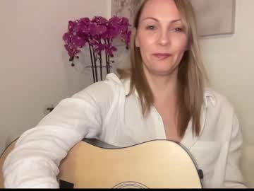 webcam girl kaileeshy today image #1018030