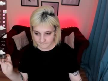 webcam girl yolandi_toit today image #2171889