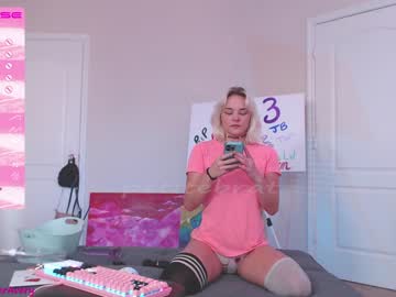 webcam girl petitebrat today image #3448211