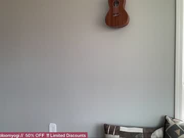 webcam girl bloomyogi today image #2581641