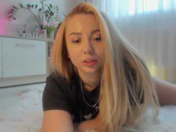 webcam girl meryfoxxx today image #3889450