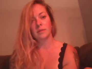 webcam girl islandlove333 today image #4033249