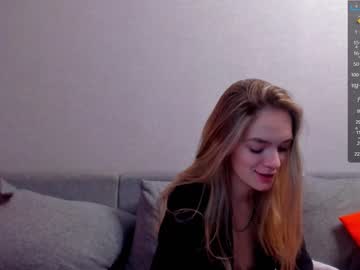 webcam girl hotshiiie today image #3423237