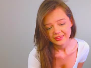 webcam girl itwasinstwilight today image #4021153