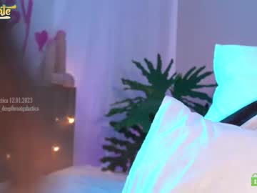 webcam girl _deepthroatgalactica today image #3498010