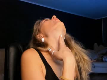 webcam girl linellali today image #2900251