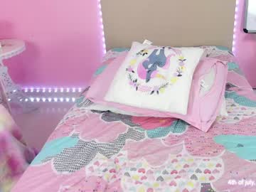 webcam girl little_effy18 today image #2115171