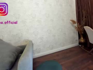 webcam girl ehotlovea today image #2085591